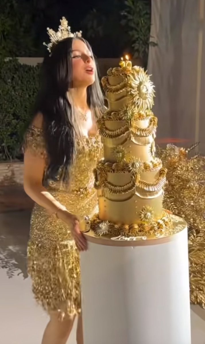 شـهـد الزهراني tweet media