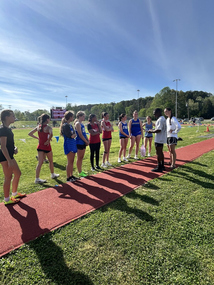 ORSchools's tweet image. A beautiful afternoon at Ben Martin Track for a middle school track meet sponsored by @ORTF_XC !  Our @RMS_ORS and @JMS_Eagles did a fantastic job!
#Excellence 
@AthleticsOrhs @ORHS_Wildcats @FriendsofORS