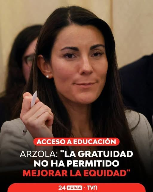 Cuando estudiaste ingeco en la PUC y trabajaste en la agencia de lobby empresarial Libertad y Desarrollo.