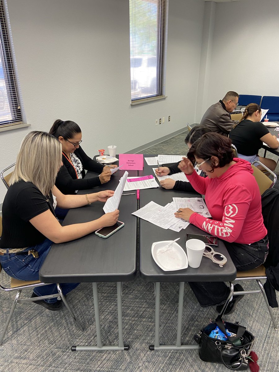 SEISDpliaison's tweet photo. Thank you to our @SanElizarioISD parents for their time and dedication as we came together to review, reflect, and revise our district/campus policies/compacts. 
Your voice and collaboration help us build stronger schools and better support our students. 💙💛🦅
#WeAreSomosSanEli https://t.co/y8YYsY6noB