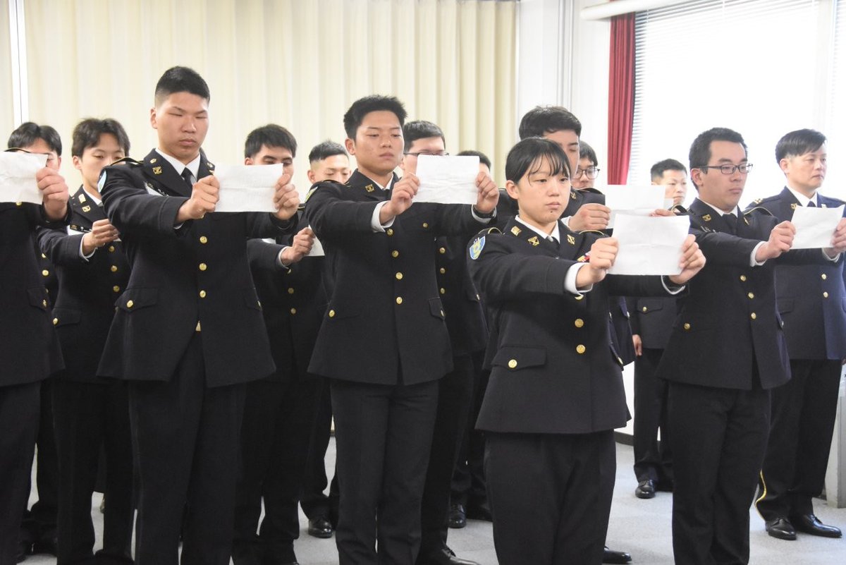 JGSDF_MatudoSta's tweet image. 【#入校式】
#需品科部 は、初級陸曹特技課程「需品」（#SEC）の入校式を行いました。
SEC入校学生２３名は、糧食・燃料・需品の補給、補給管理等のエキスパートを目指し、 #需品科 の初級陸曹に必要な知識・技能及び資質の修得のため勉学・訓練に励んで参ります！
#松戸駐屯地