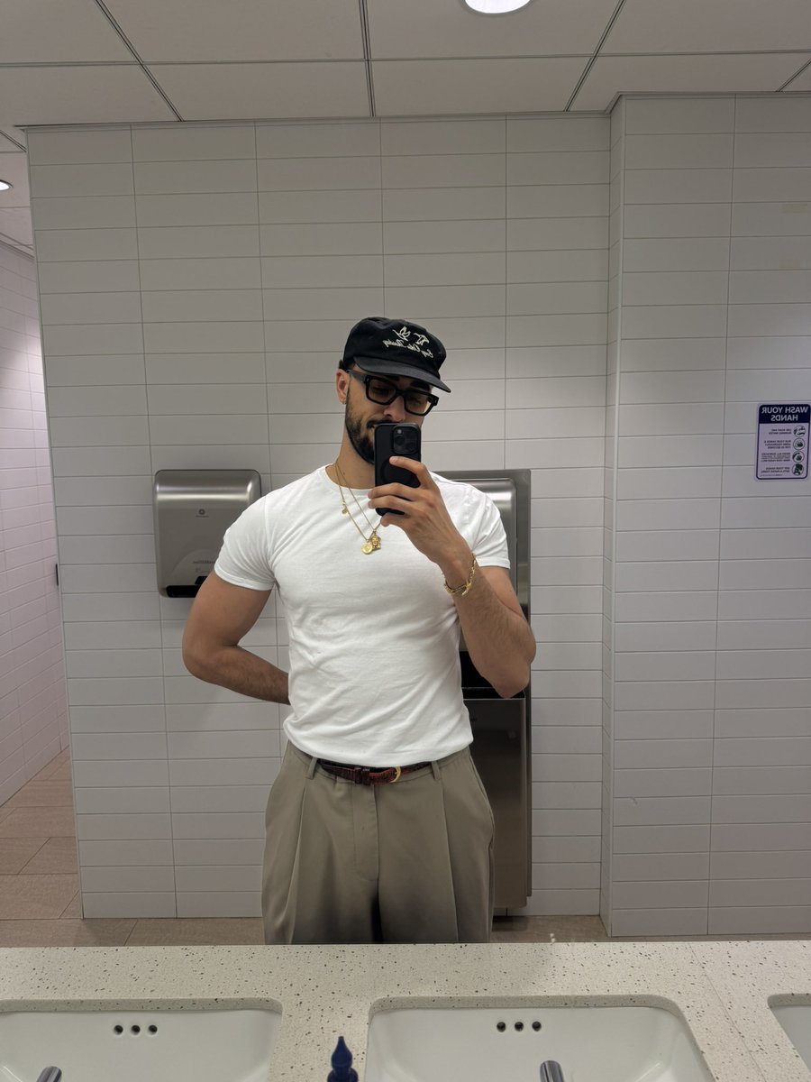 LifeWithMalcolm's tweet photo. Catching up https://t.co/qUV4i6W6Gk