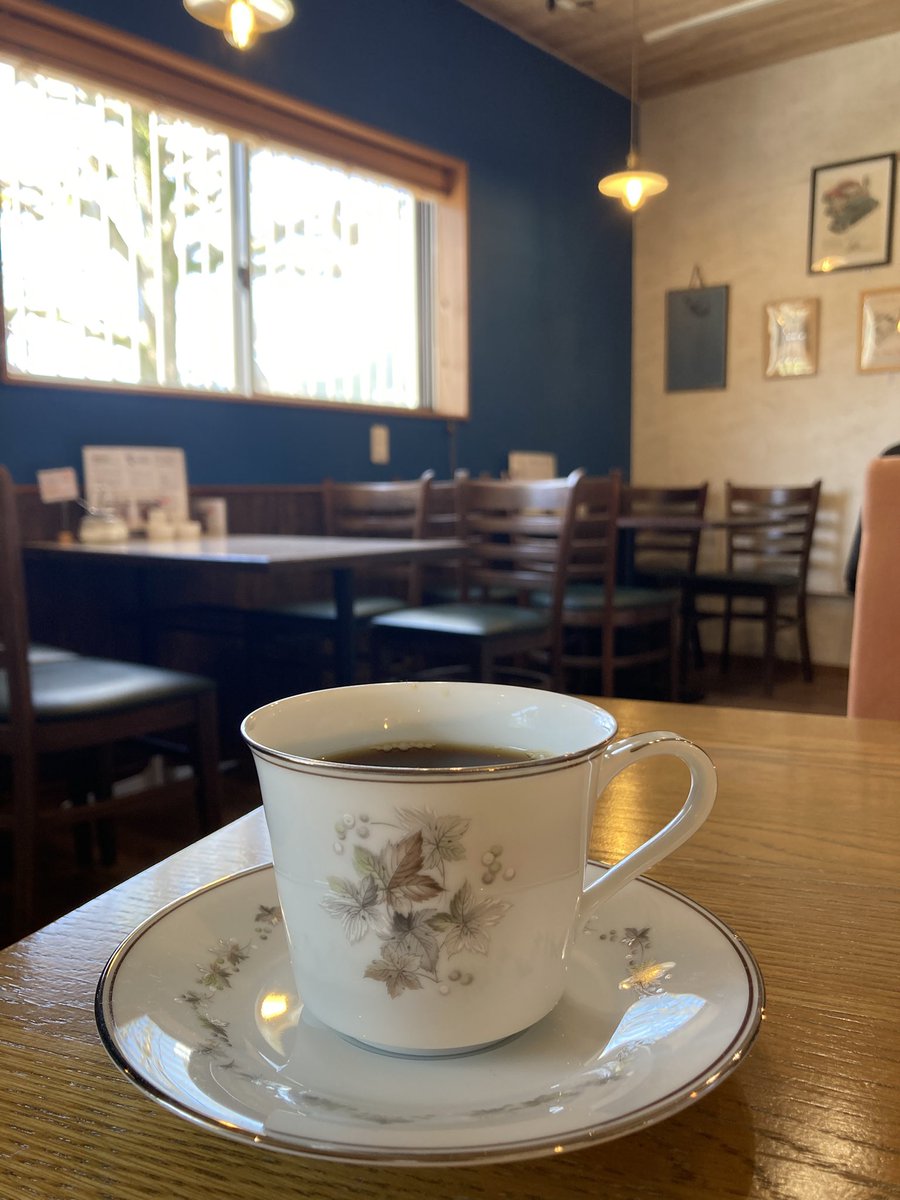 kaze_coffeeshop's tweet image. おはようございます。
風珈琲店、オープンしました。
比叡山山頂付近は快晴。
今朝の一杯は、
#noritake カップ＆ソーサー
今日もよろしくお願いします。