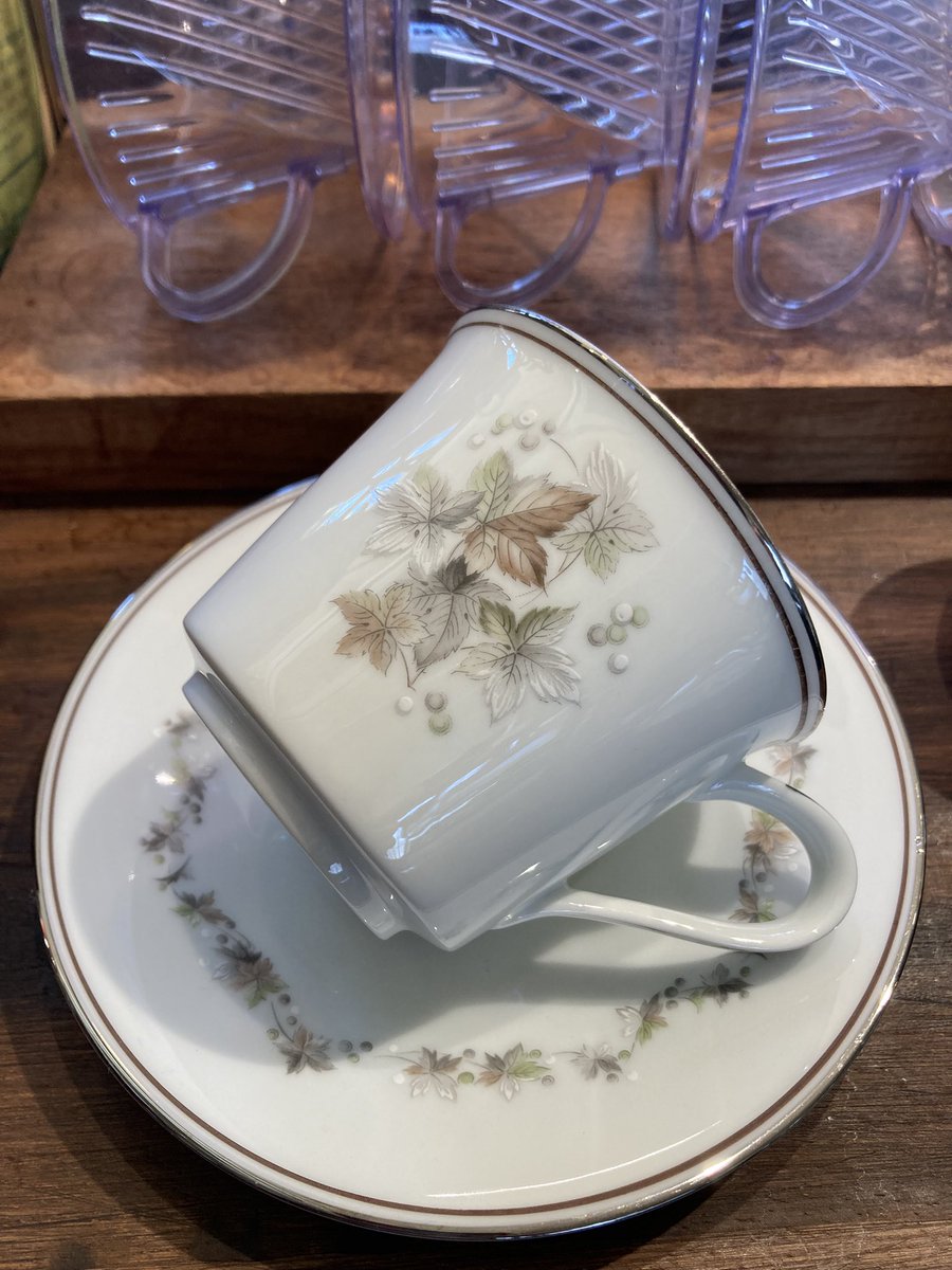 kaze_coffeeshop's tweet image. おはようございます。
風珈琲店、オープンしました。
比叡山山頂付近は快晴。
今朝の一杯は、
#noritake カップ＆ソーサー
今日もよろしくお願いします。