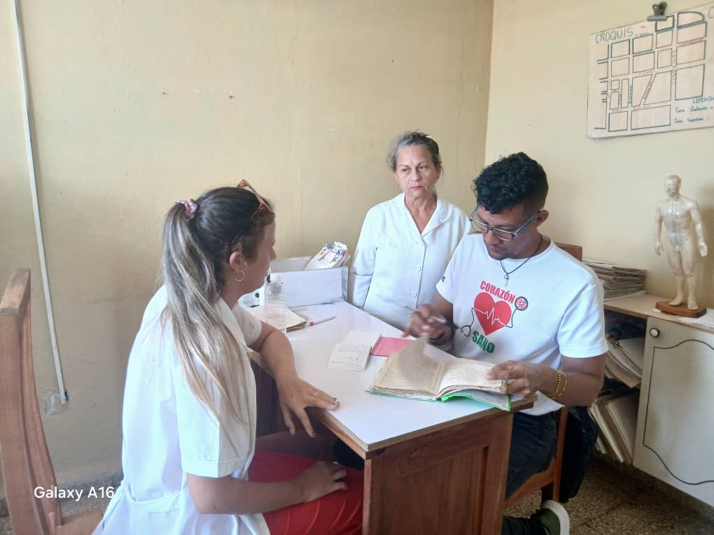 Dirección General de Salud Holguín. tweet media