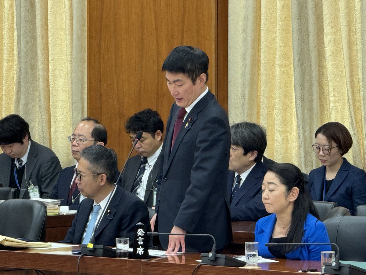 fukuharajunji's tweet photo. 財務金融委員会で「金融機能強化法改正案」の質問をしました。「合併で資金供給力を高めるのと同時に、地域未来戦略による産業集積（クラスター）を全国各地に作るべきではないか？」に対して、金融庁からは「挑戦する地域金融機関は後押ししたい！」との前向きな答弁を引き出しました。 https://t.co/2VzXhHZwm4