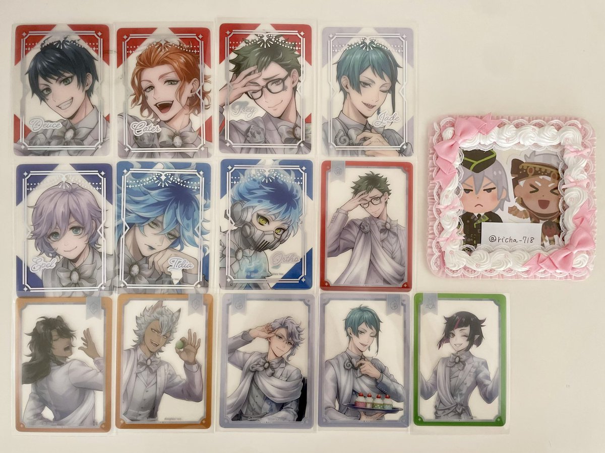 richa_718's tweet photo. 【交換】ツイステ ツイステッドワンダーランド クリアカード クリカ プラチナジャケット

譲：画像参照

求：同種 カリム、シルバー

♡N2：R1比率違い◎ 郵送又は都内手渡し
♡各1で求めているため交換見つかり次第〆
♡お気軽にお声掛けください🫧 https://t.co/cbx5JRBiCm