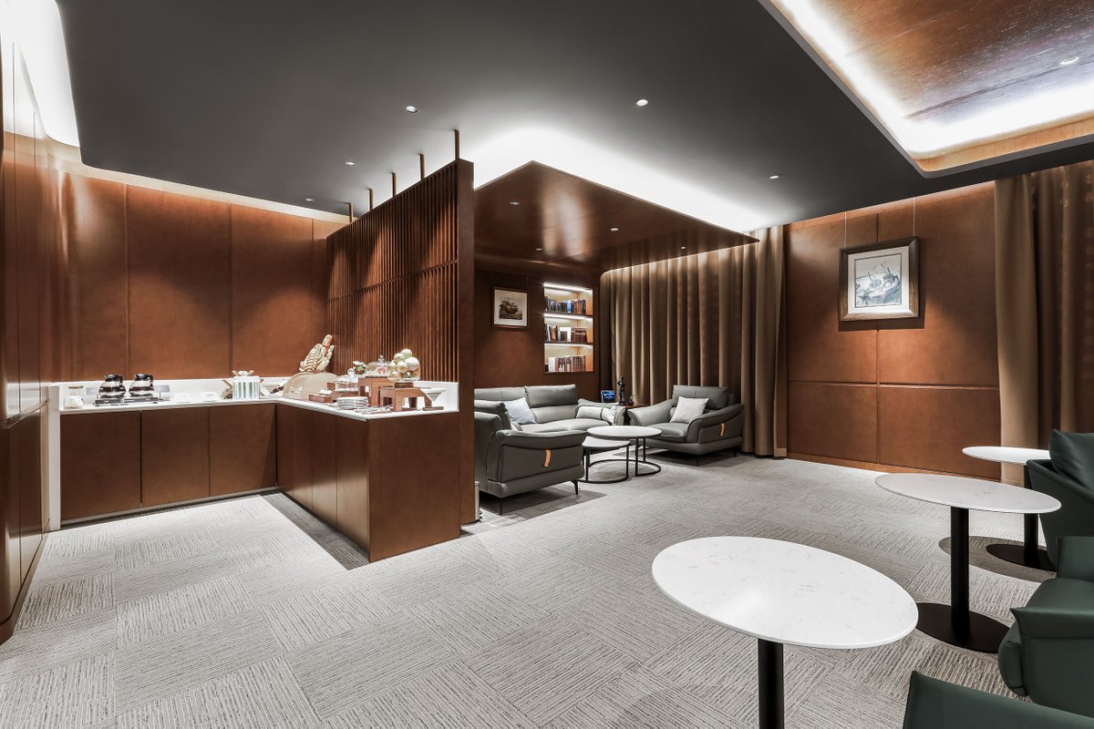 AND_lab_sg's tweet image. Our studio designed this baking class &amp;amp; café — where learning meets lifestyle in a warm, social setting.

#ANDlab #CafeDesign #HospitalityDesign