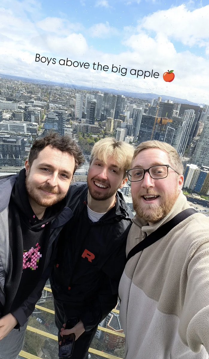 annie ꩜ .ᐟ tweet media