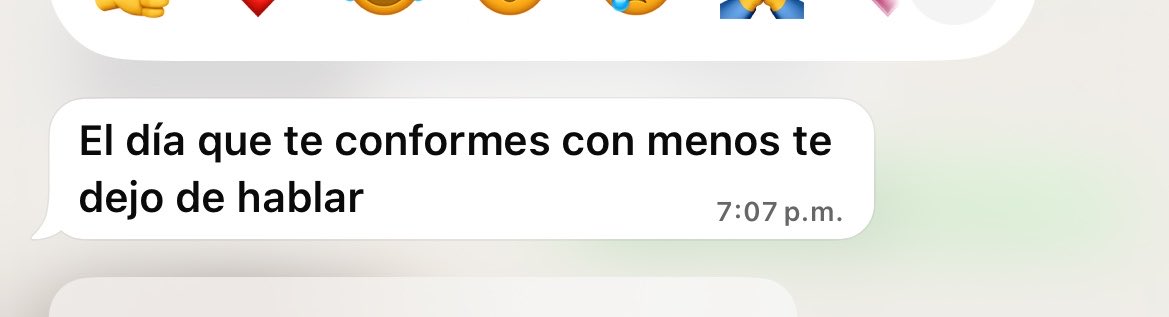 ustedes le llaman “princess treatment” a lo que Ale haría por mi un día cualquiera 🥺💗 (viva el amor)