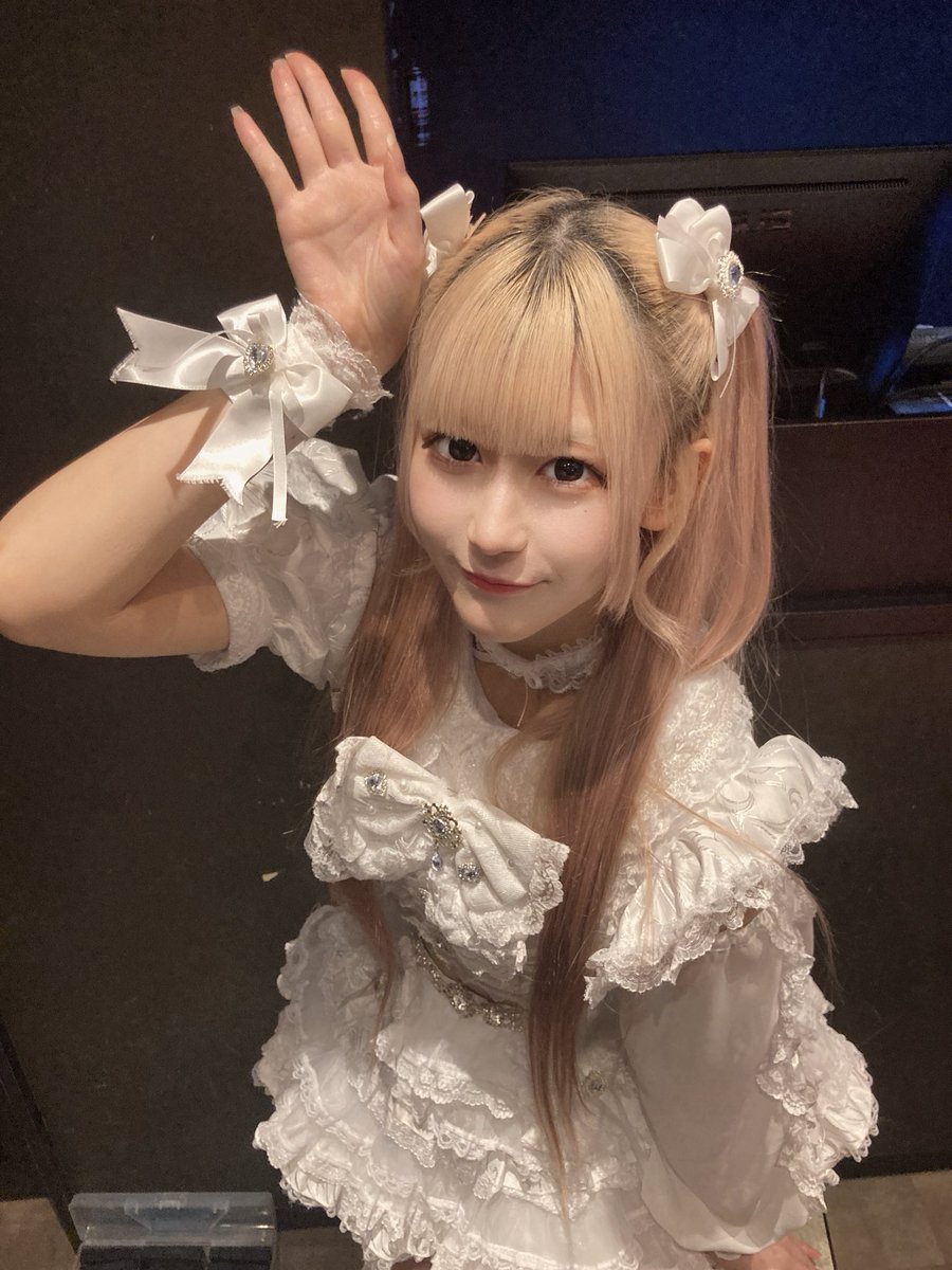 ใใใผใ๐พ tweet media