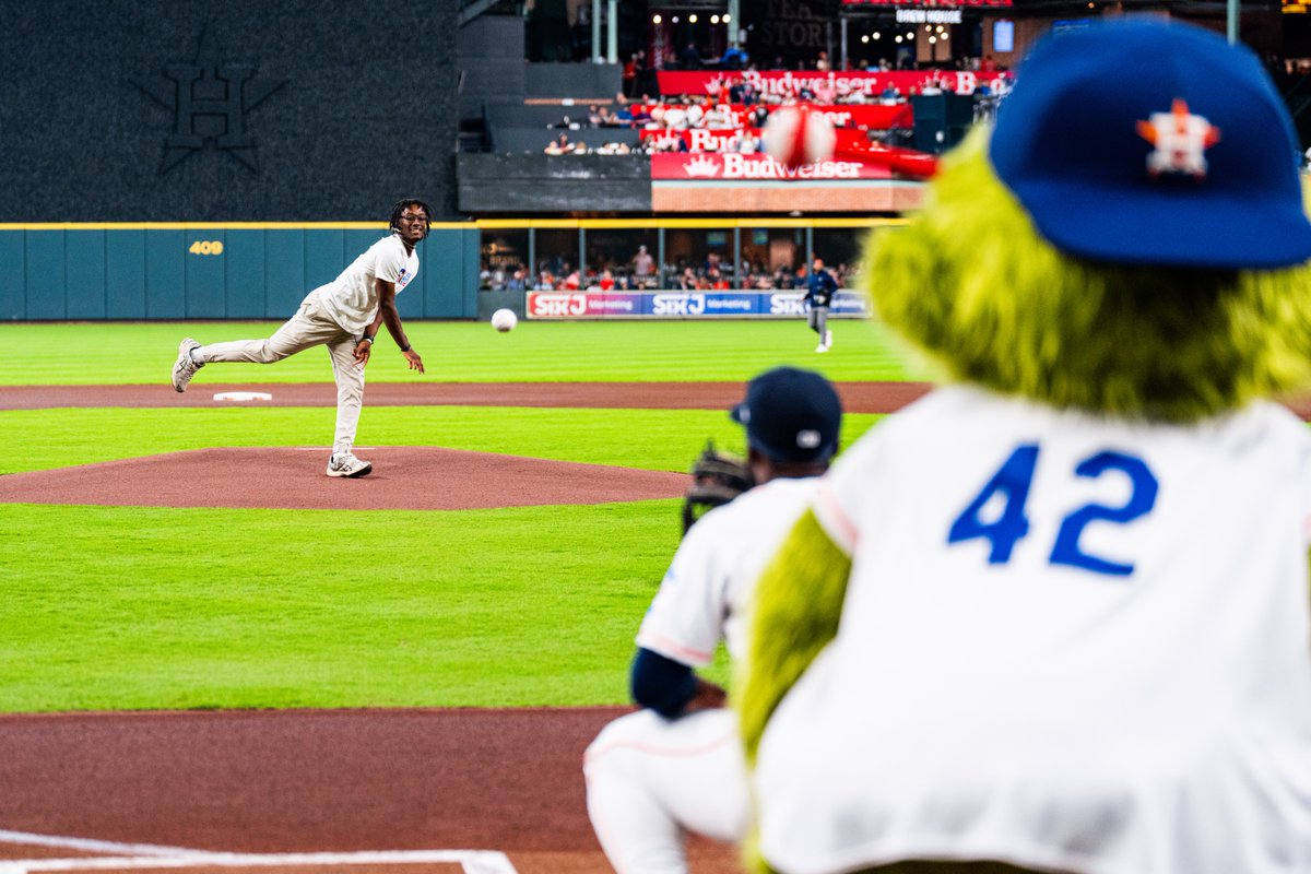 Astros Foundation tweet media