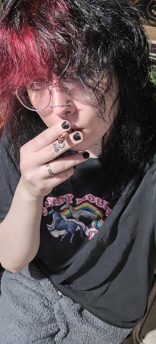 Æ ⚧︎ tweet media