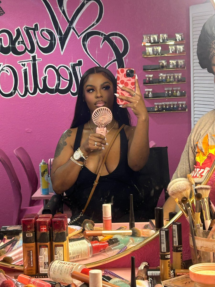 A’miracle💋 tweet media