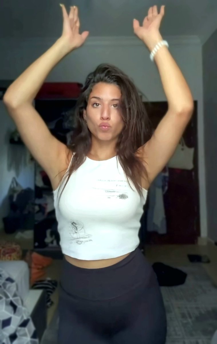 Obey Her Now tweet media