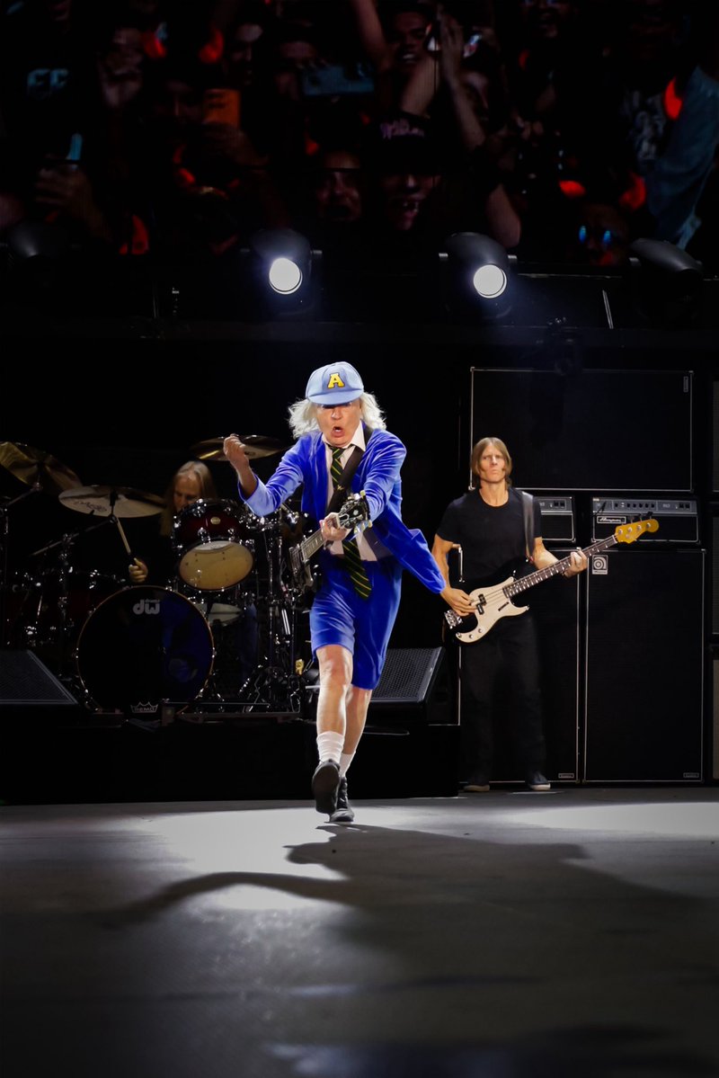 Are you ready… por una más, Mexico City? #PowerUpTour