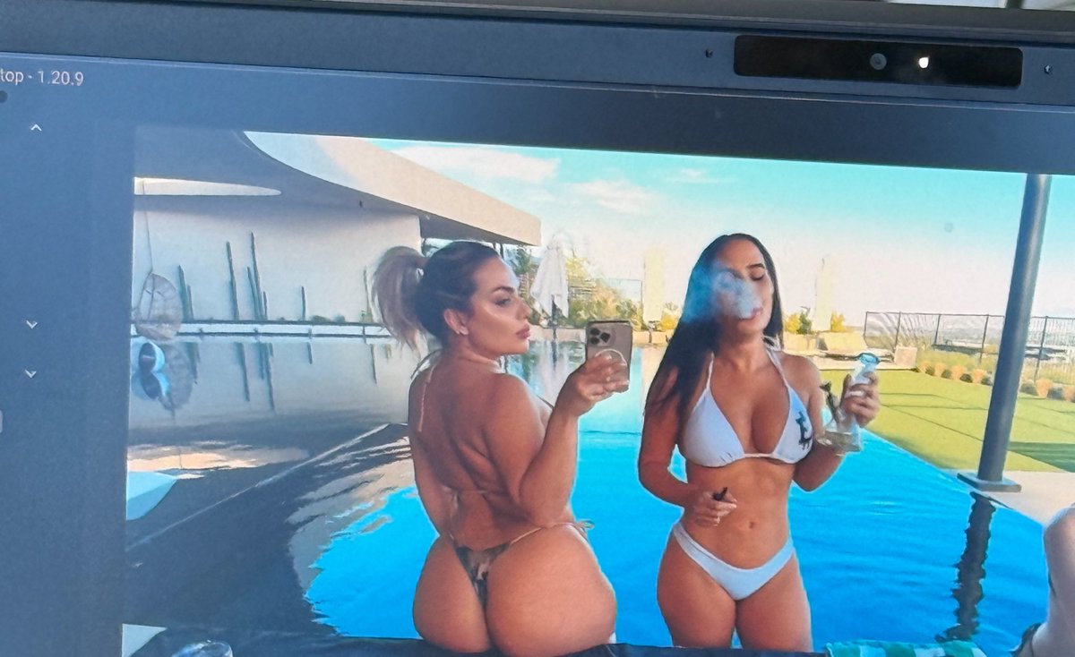 AraQueenBae tweet media