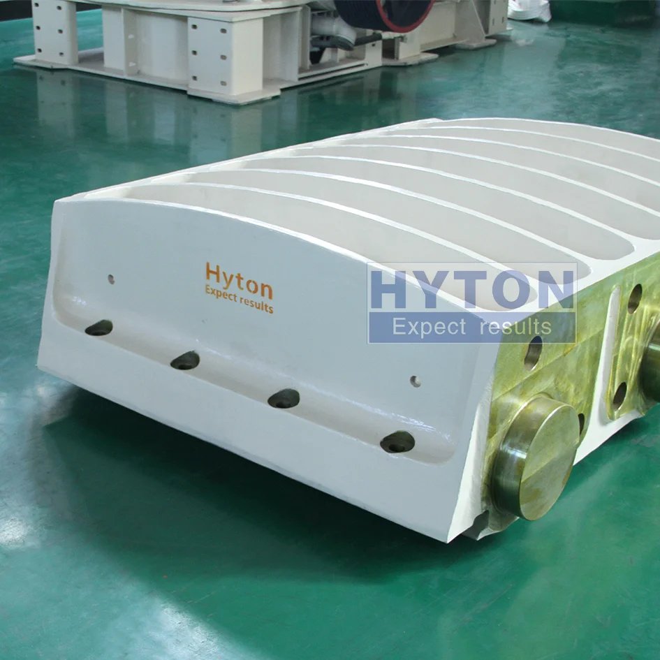 xiang_zero's tweet photo. Which one do you prefer: customized orange C125 jaw crusher front end, VS the factory color white C120?
#hyton #crusher #jawcrusher #crusherparts #mining #C125crusher #C120crusher #plantmachine #rockcrusher #quarry #stonecrusher https://t.co/K8h74CD1sS