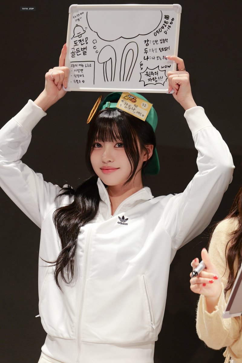 7272_zip's tweet photo. 260412  ᕱ ᕱ   
#첫사랑 #두나 #CSR #DUNA https://t.co/ROGAOm9Tub