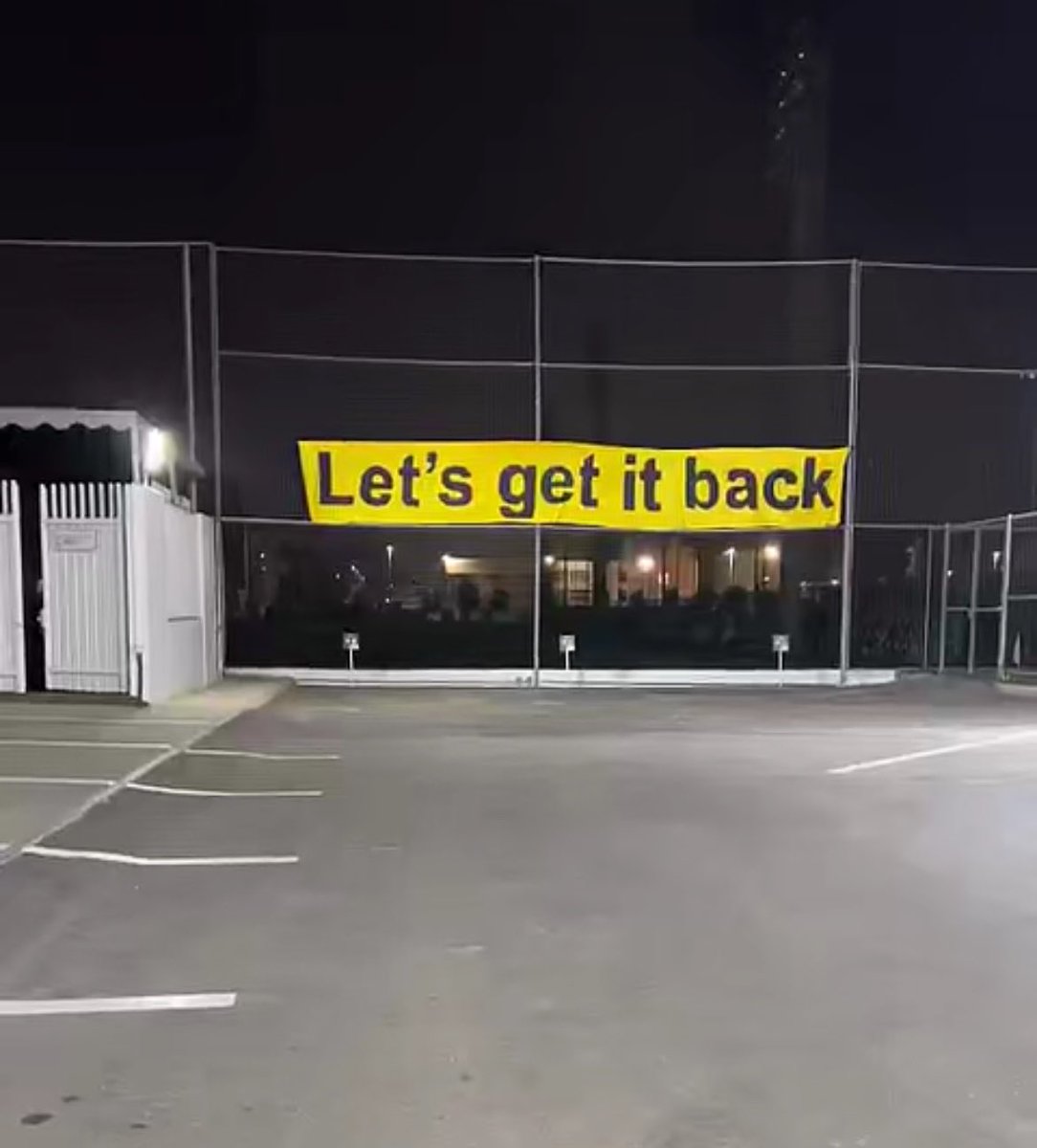 ITTI MANIA - اتي مانيا tweet media