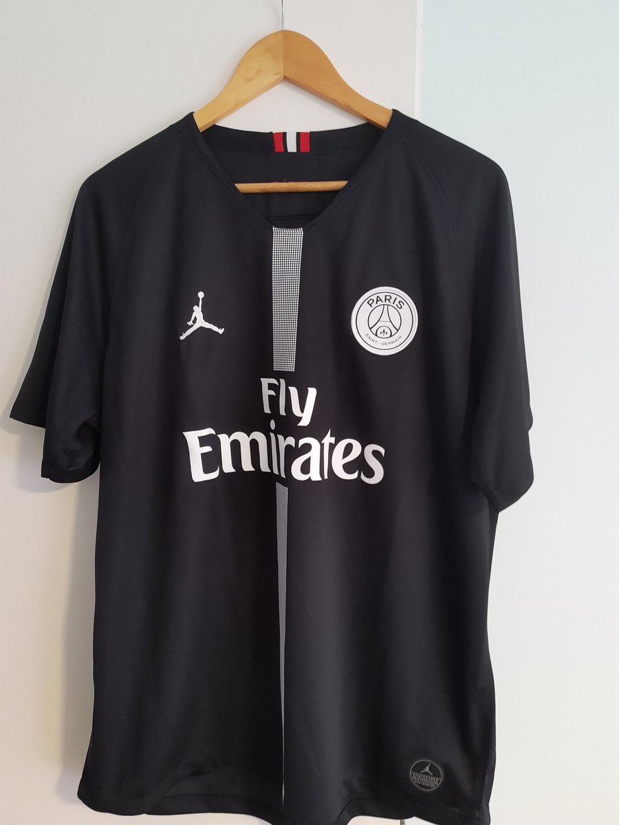 AKDKTU87's tweet photo. Buenas 
Paso mi IG de las camisetas que tengo para vender
Puse varias en oferta 
Algunas fotos puse para que vean que jay

@GusCamisetas @EleteTSC @marcadegol @miscasacas @fedecaste85 @polaco83 @CatDeCamisetas @matito12
Si ayudan con RT
 https://t.co/SO0EDPcBgK… https://t.co/sURPXHb5aW