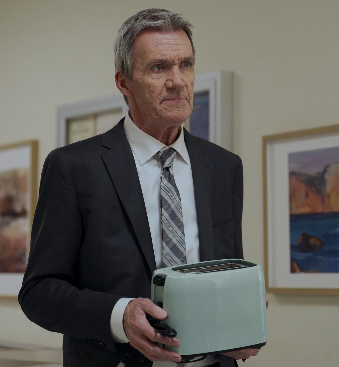 TVFanatic's tweet image. The Janitor's return was every bit as glorious as I hoped. 🥰🤣 tvfanatic.com/scrubs-s10e09-… Let's hope Scrubs gets renewed and we get more of him. (Full review at 🔗 above.) #ScrubsABC #reviews