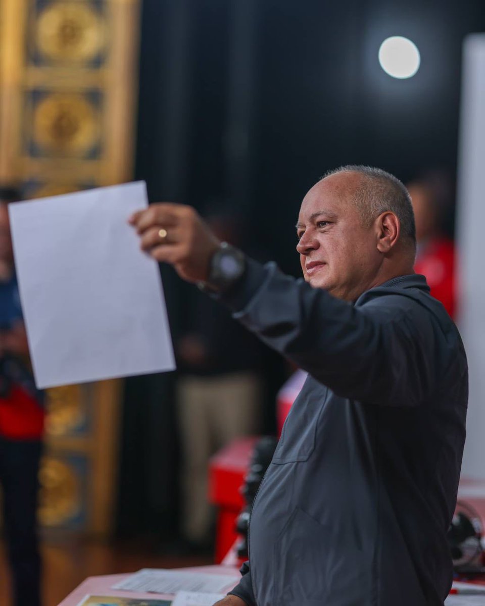 Con el Mazo Dando tweet media