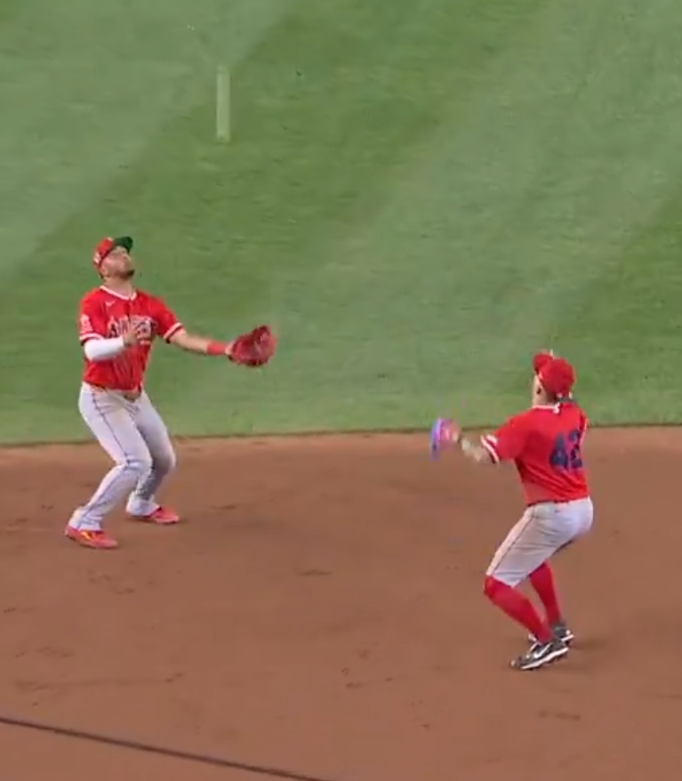 LockedOnAngels's tweet image. Unreal.

#RepTheHalo #GoHalos #Angels #LTBU