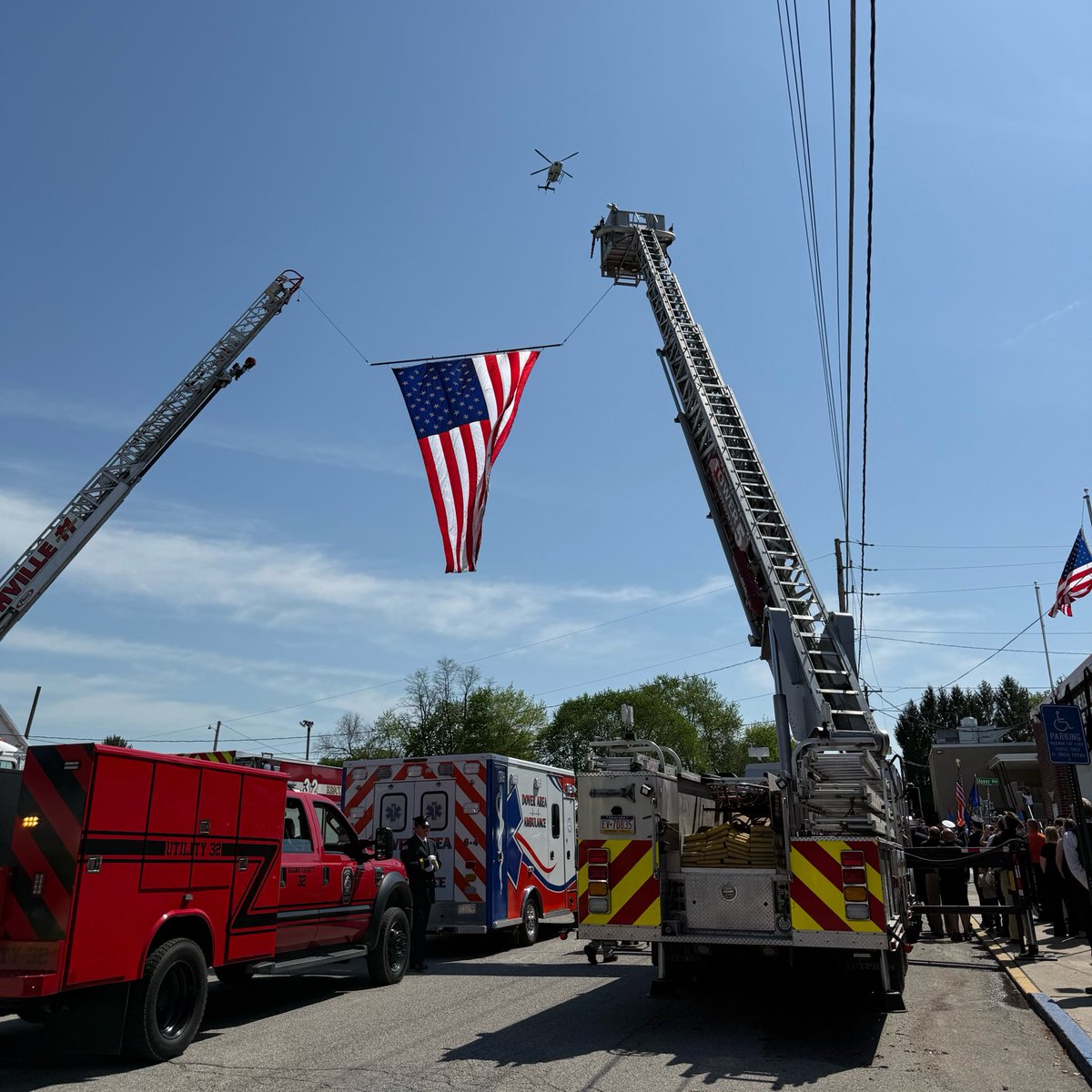 EberlyJustin's tweet photo. Public safety personnel from across Adams and York Counties gathered this morning to honor the life and service of Kevin Brehm.

This moment captures a STAT MedEvac helicopter flyover at the conclusion of the procession—a powerful tribute to a life dedicated to serving others. https://t.co/0z3FwcqFYC