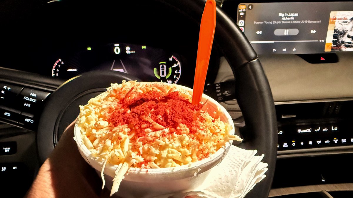 Les invitaría de mis esquites, pero ustedes son bien fresas.