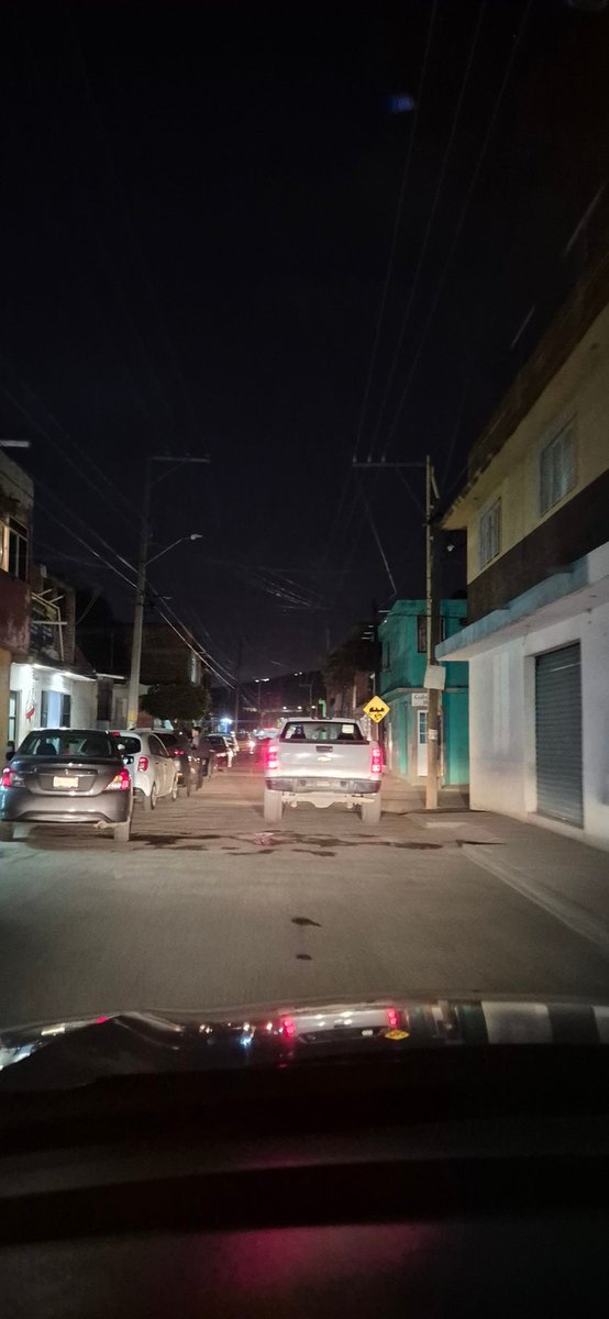 FerBaLara's tweet photo. @CFE_Contigo @CFEmx y no vayan a salir con el cobro de su "DAP" este mes

Sería el colmo 🤌🏽

Mas de 1 mes sin alumbrado público https://t.co/K9ErJO1qOB