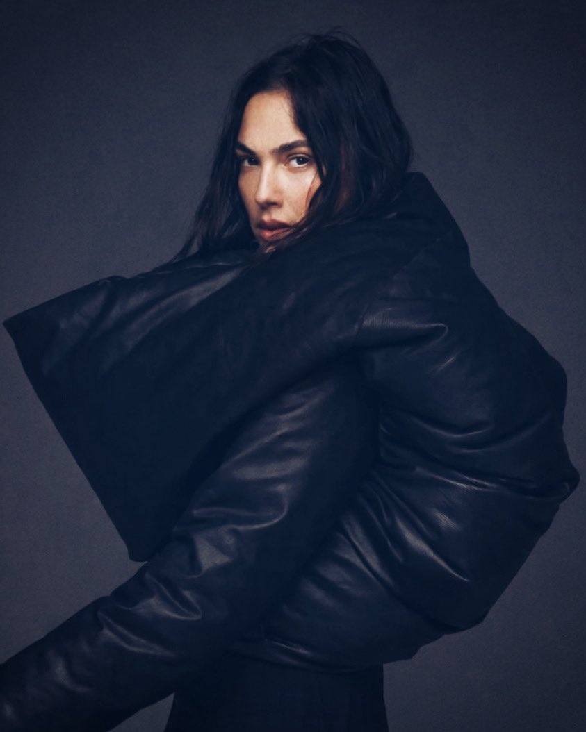 gal gadot daily tweet media