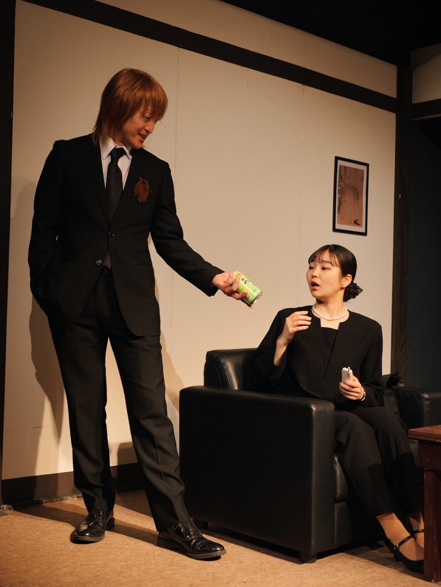 JINTSAIN's tweet photo. 本日、Bチーム初日！
19:00開場、19:30開演。
インディペンデントシアターojiにて。

当日券ご用意しております。
お時間合えば、ふらっとでも。

劇場にてお待ちしております。
https://t.co/P025ZrpKiY https://t.co/Fgd5TnaoUC