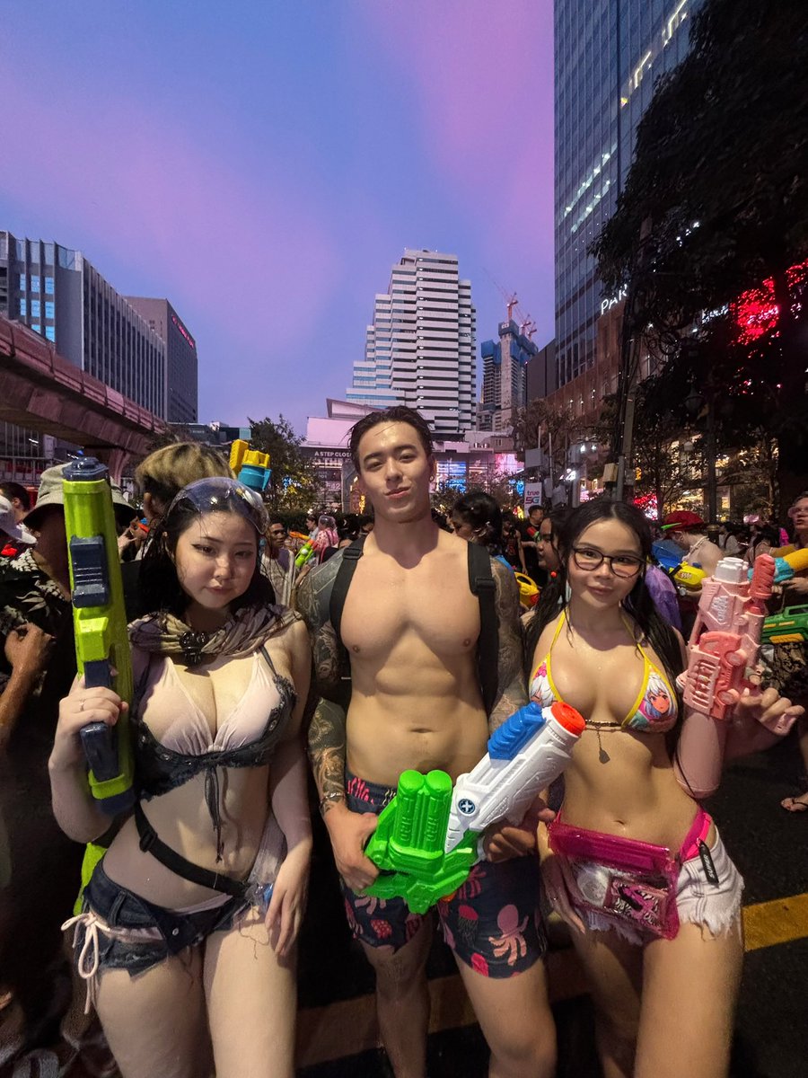 Titus Low tweet media