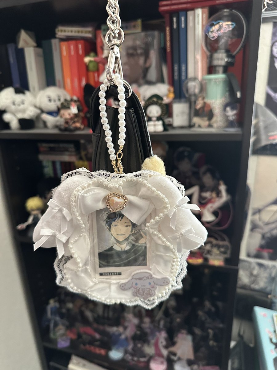 do yall like the izaya bag