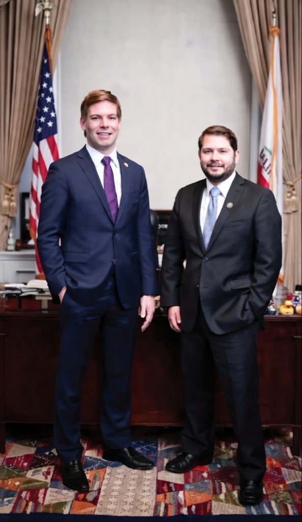 Kari Lake War Room tweet media