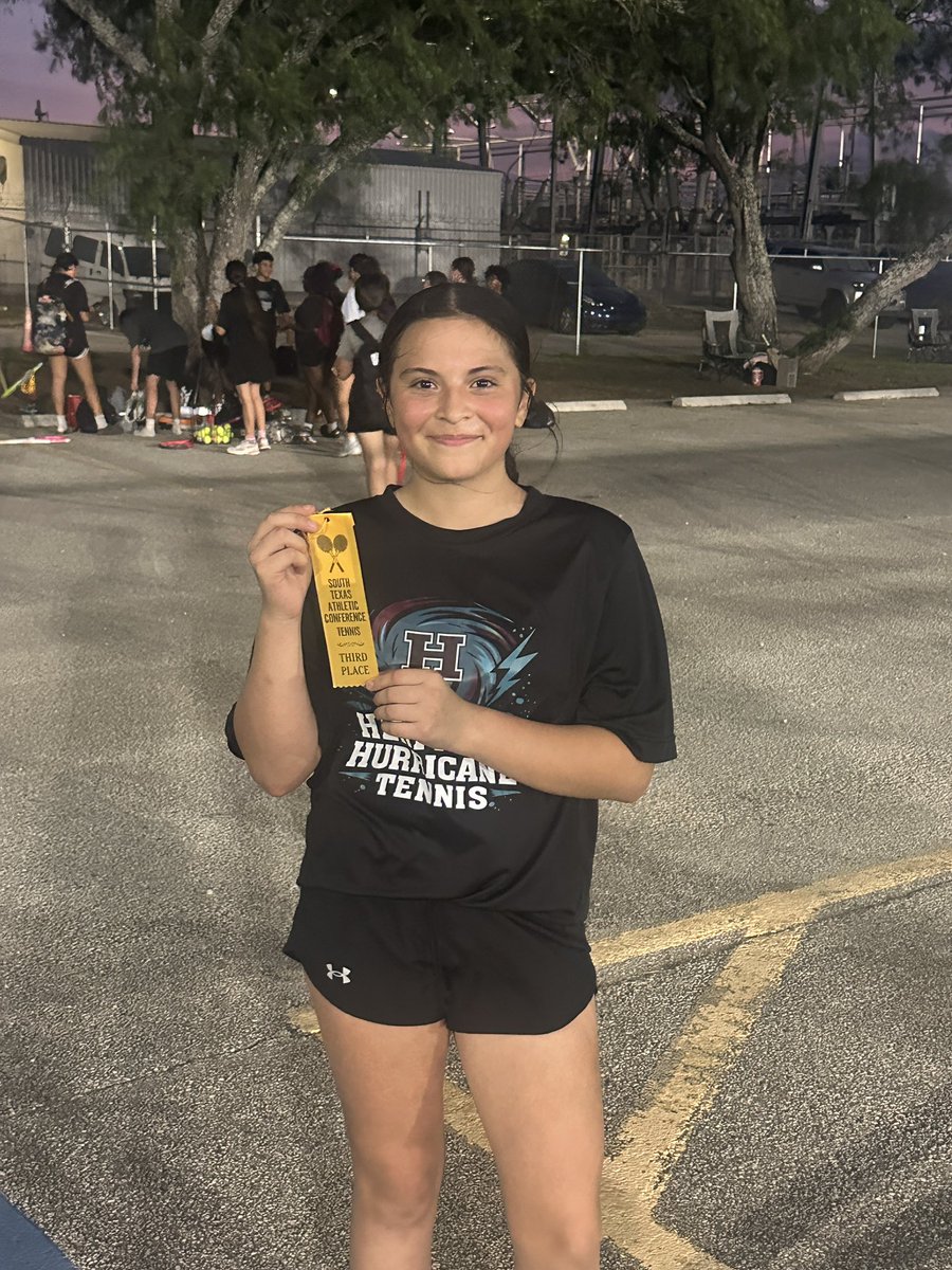 _ECTennis's tweet photo. Congrats to Ruby Molina for winning 3rd place in Flight #2 Girls Singles for the Heritage Hurricanes at The STAC Tennis Championships!! So AWESOME!! 🎾👍🏽 
@ECISDtweets https://t.co/vFxl3BS37n