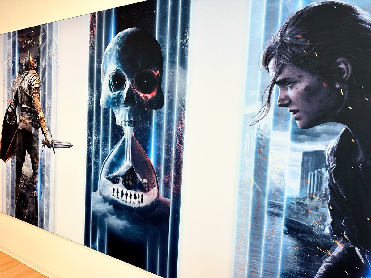 Garnetffluvr's tweet image. Office wall decor! 🎮 #PlayStation