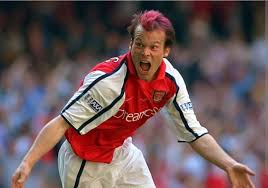 A very Happy 49th Birthday to the affable Freddie Ljungberg who was part of the great 2001-2 Double side and played in the 2–1 defeat by Barcelona in the Champions League Final in Paris on 17 May 2006..We wish him well.