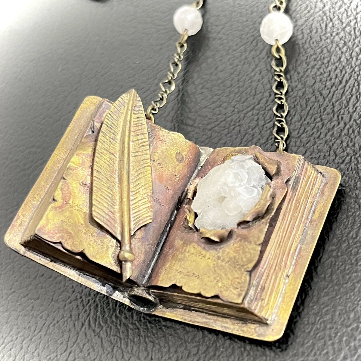 ⛩ #人外商店 大阪 #中崎町 @公式🎪限定通販4.12予定⏩ #人外商店魔法市07 🌟 tweet media