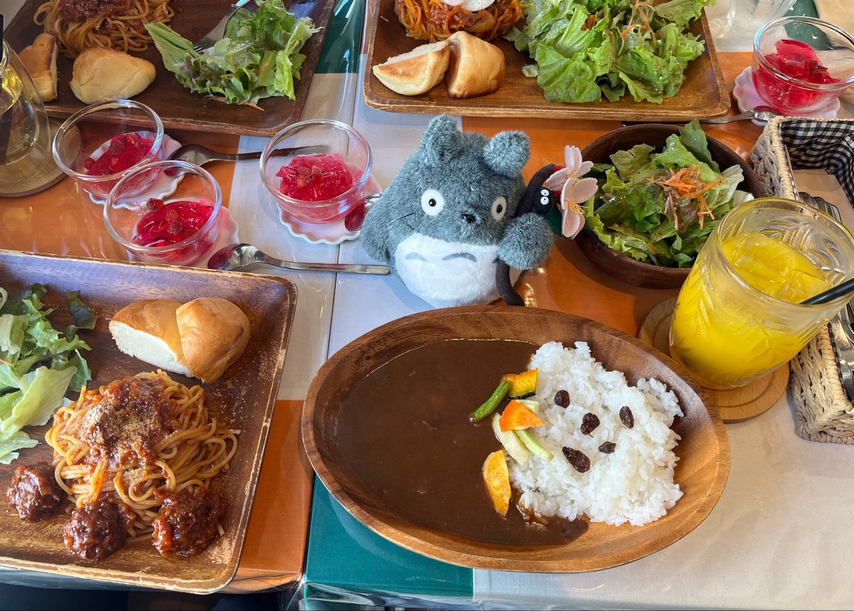 まーちゃん、まー坊くんと久しぶりに遊んだ〜！去年の夏ぶり！
ラピスで演奏会聴きながらランチして、山下公園までお散歩☀️初めて氷川丸の船内見学したけど、おもしろかった🚢
まー坊くん元気いっぱいで癒された😊
楽しかったね！また遊ぼう！🥰