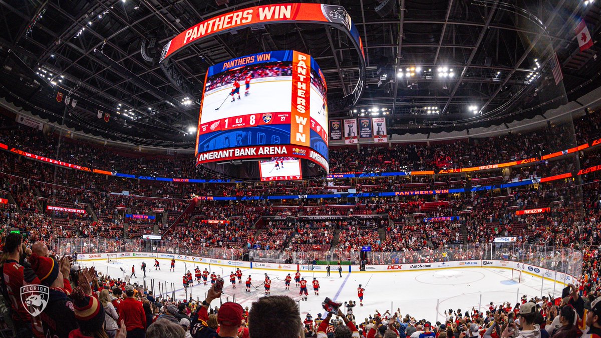FlaPanthers's tweet photo. Ending the season in front of the best fans 🥰 https://t.co/JYvREtPVeD