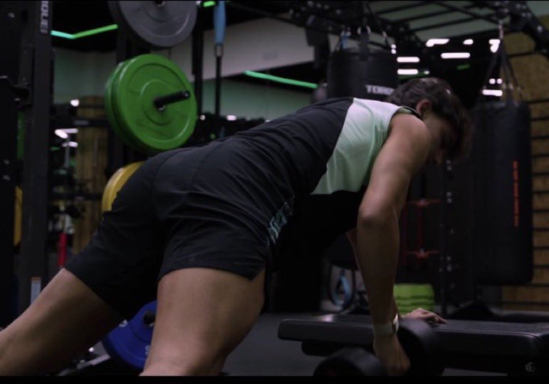 كلب جواو 😭👄 tweet media