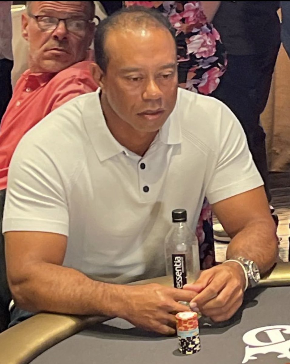 [insert name here] tweet media