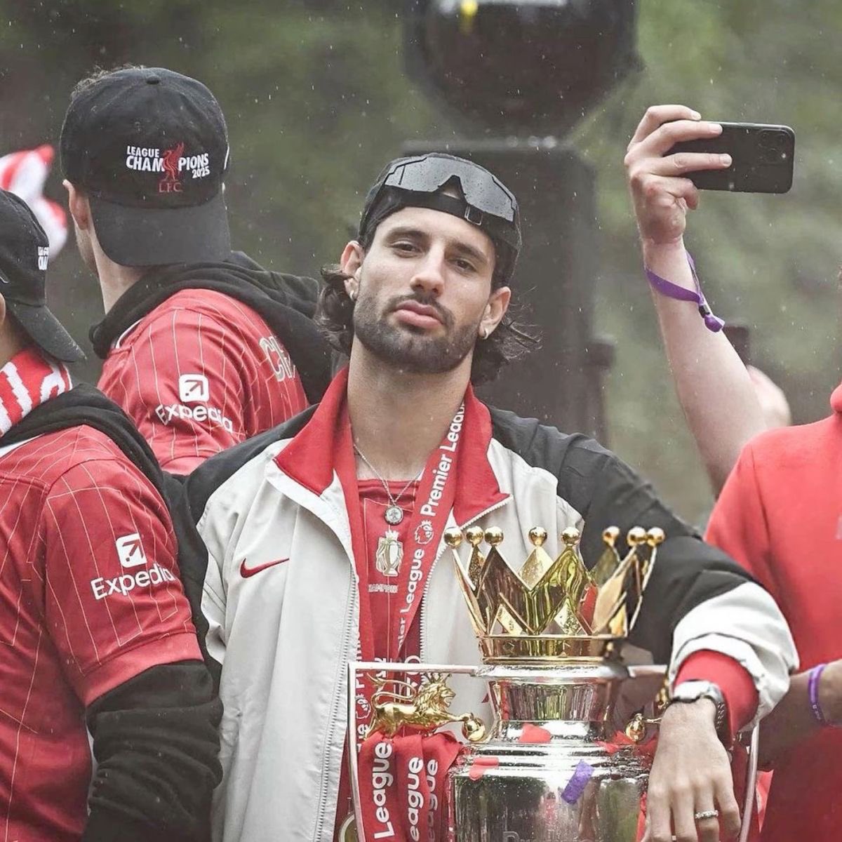 withBDr's tweet photo. ☝🏻🏆. 

@B2sim7 https://t.co/kqiZk6gkQH
