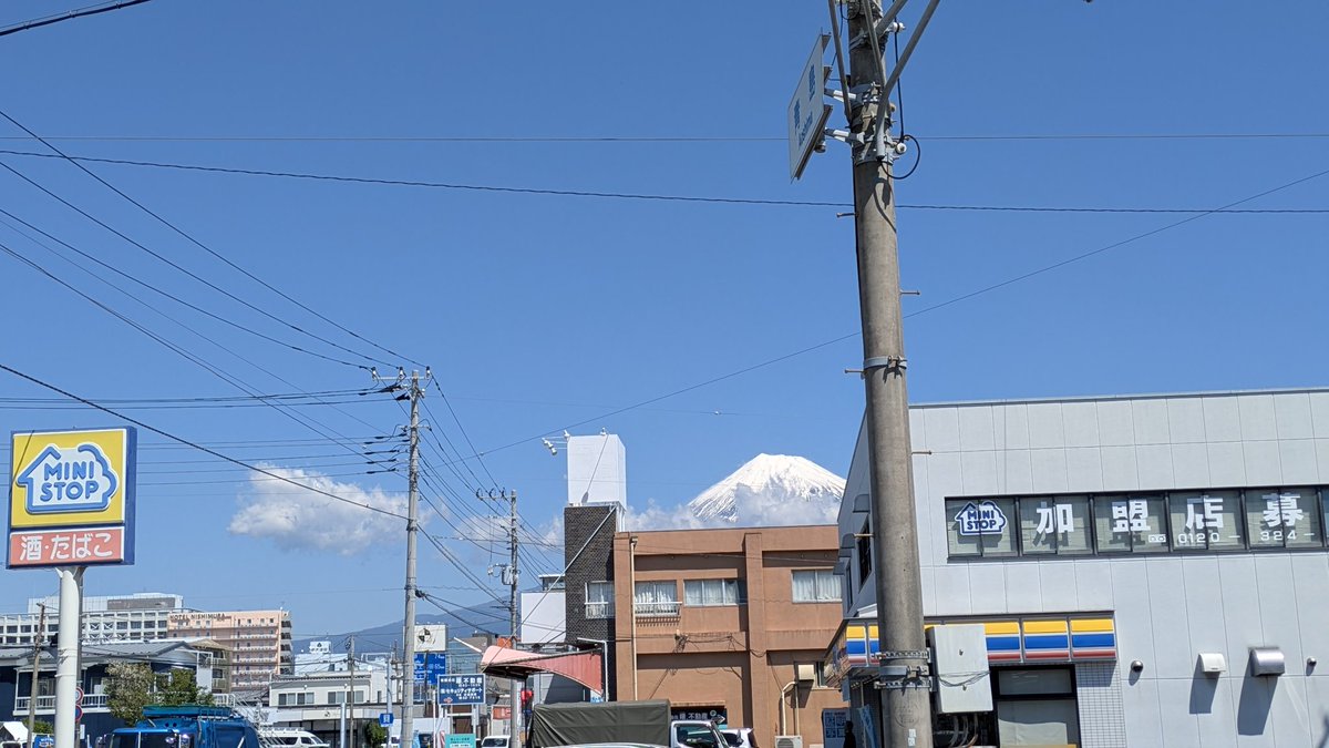 番屋 tweet media
