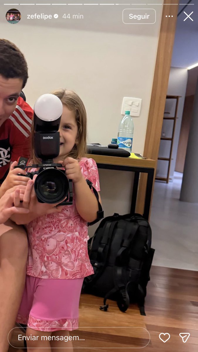 pau mole tweet media