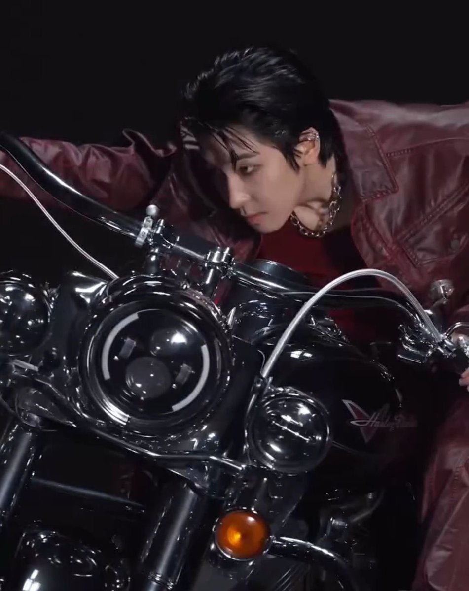 ney 🫐 tweet media