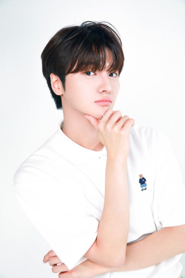 woollim tweet media