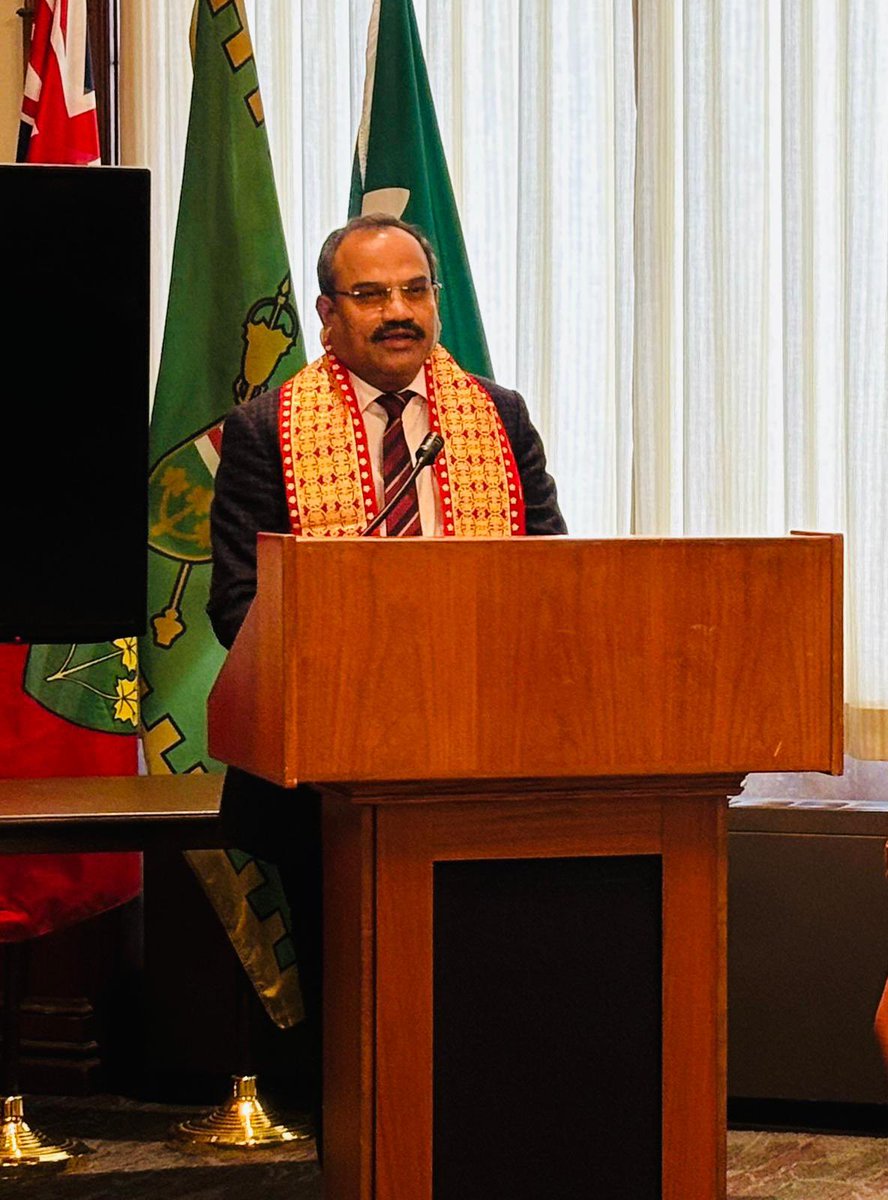 IndiainToronto's tweet photo. Consul General @MahavirSinghvii joined Lord Mahavir Janma Kalyanak celebrations at Legislative Assembly of Ontario, Queens Park, Toronto organized by the Jain Society of Toronto. The event brought the community together in reverence and shared values, reflecting on Lord Mahavir’s teachings. 

Consul General in his address, highlighted the enduring relevance of Lord Mahavir’s teachings — Ahimsa (non-violence), Anekantvad (Pluralism of viewpoints ), Aparigraha (Non-possesiveness), compassion, peace and harmony. On this occasion, Hon. Raymond Sung Joon Cho, Minister for Seniors and Accessibility and Hon. Charmaine A. Williams, Associate Minister of Women’s Social and Economic Opportunity were also present.

@HCI_Ottawa @MEAIndia @diaspora_india @RaymondChoPC @Charmomof5 @AlexaNGilmour @davidsmithmpp @Aris_Babikian